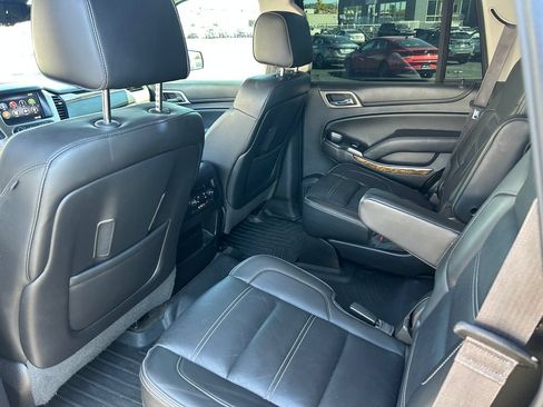 Used 2015 GMC Yukon Denali w/ Touring Package AWD/4WD image 30