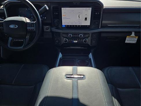 Used 2025 Ford F250 Platinum AWD/4WD image 7