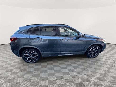 Used 2022 BMW X2 xDrive28i w/ M Sport X Package image 2