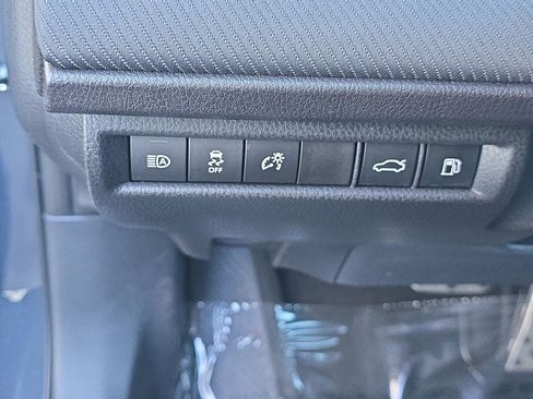 Used 2025 Toyota Camry SE image 31