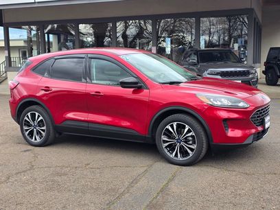 Used 2022 Ford Escape SE w/ SE Sport Appearance Package