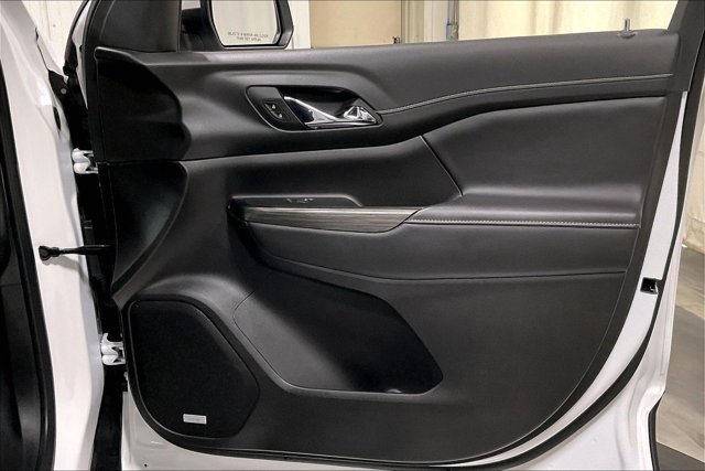 Used 2023 GMC Acadia SLT w/ Preferred Package AWD/4WD image 24