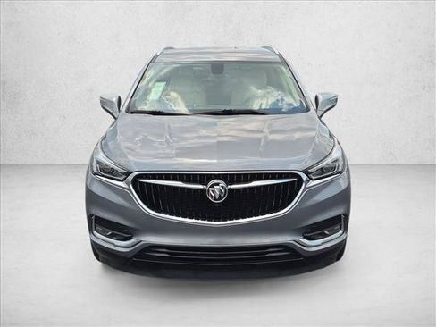 Used 2020 Buick Enclave Essence w/ Sound and Sites Package FWD image 2