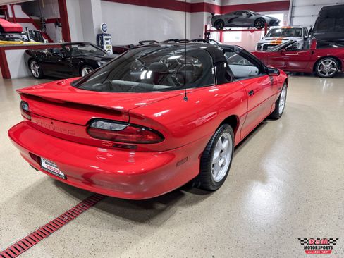 Used 1994 Chevrolet Camaro Z28 RWD image 46