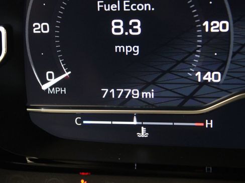 Used 2022 GMC Yukon Denali AWD/4WD image 11