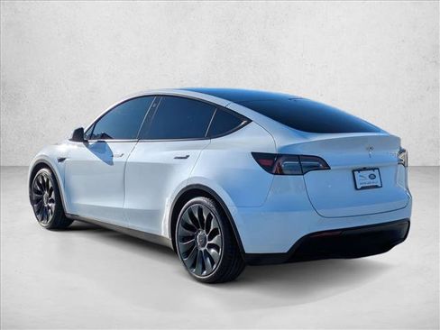 Used 2022 Tesla Model Y Performance image 8
