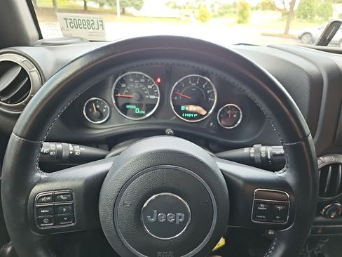 Used 2015 Jeep Wrangler Sport AWD/4WD image 19