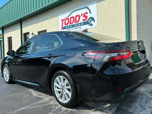 Used 2021 Toyota Camry LE FWD image 7