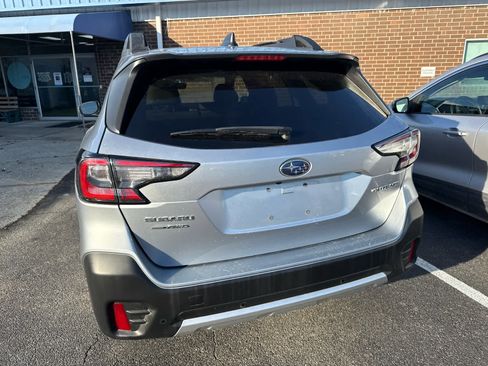 Used 2022 Subaru Outback Limited image 23