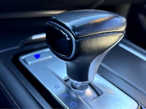 Used 2018 Genesis G80 3.3T Sport image 19