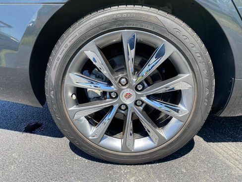Used 2013 Cadillac XTS Luxury FWD image 47