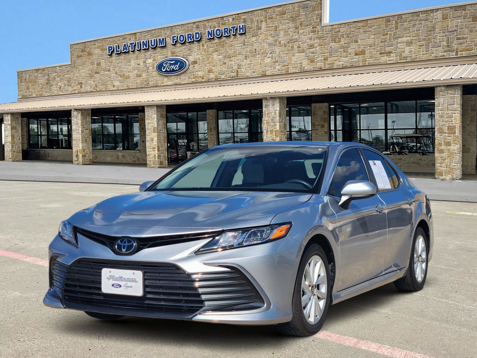 Used 2024 Toyota Camry LE FWD image 2
