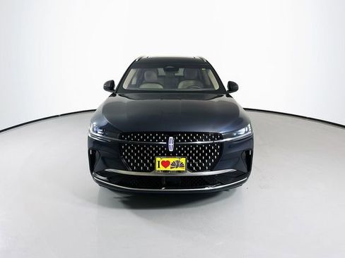 Used 2024 Lincoln Nautilus Reserve w/ Equipment Group 202A image 4