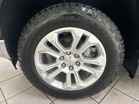 Certified 2023 Chevrolet Silverado 1500 LTZ w/ Technology Package image 20