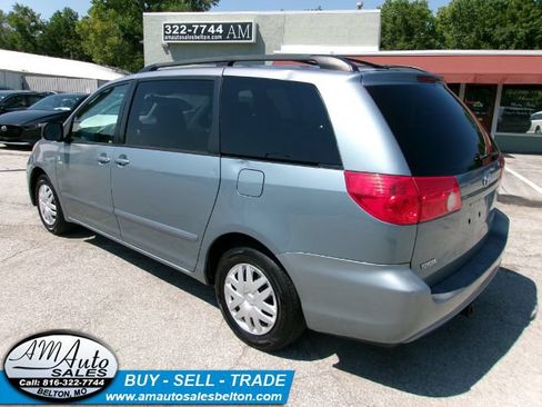 Used 2009 Toyota Sienna LE FWD image 3