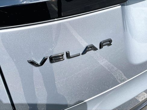 Used 2025 Land Rover Range Rover Velar S AWD/4WD image 9