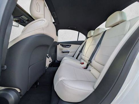 Used 2025 Mercedes-Benz C 300 Sedan image 19