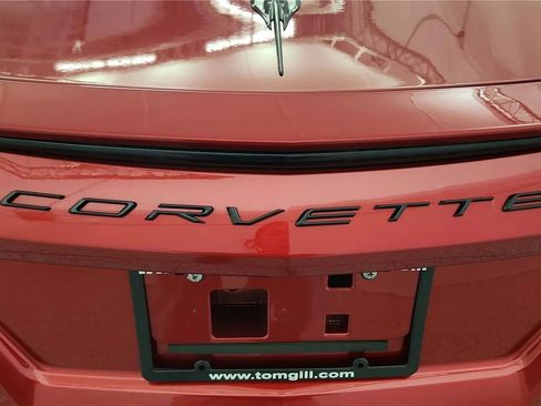 Used 2025 Chevrolet Corvette Stingray Coupe w/ 1LT image 31