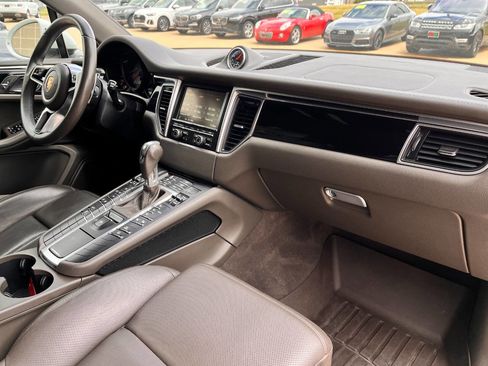 Used 2015 Porsche Macan S AWD/4WD image 24