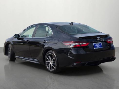 Used 2024 Toyota Camry SE FWD image 4