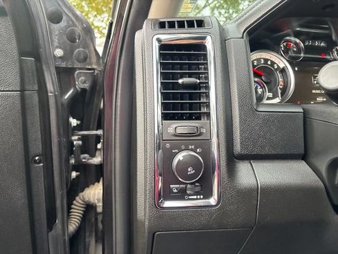 Used 2018 RAM 3500 Laramie AWD/4WD image 18
