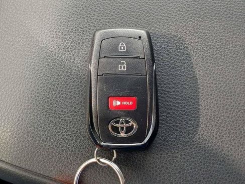 Used 2026 Toyota Tacoma SR5 AWD/4WD image 31