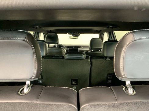 Used 2024 Jeep Grand Cherokee L Altitude image 13