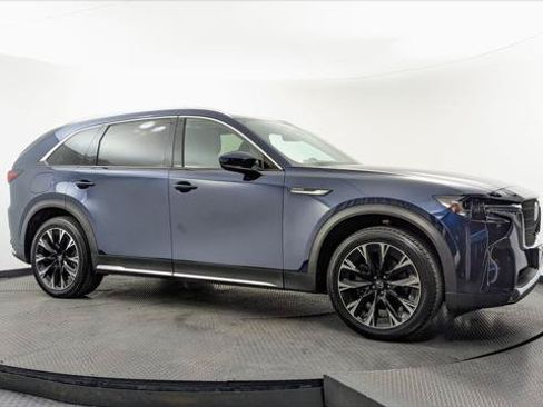 Used 2024 MAZDA CX-90 Plug-In Hybrid w/ Premium Plus AWD/4WD image 11