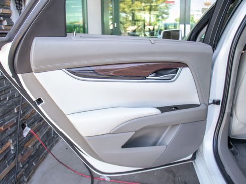 Used 2016 Cadillac XTS Vsport Platinum w/ LPO, Protection Package image 20