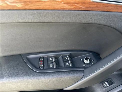 Used 2022 Audi Q5 2.0T Premium image 11