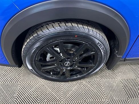 Used 2022 Nissan Kicks SR w/ Premium Package image 10