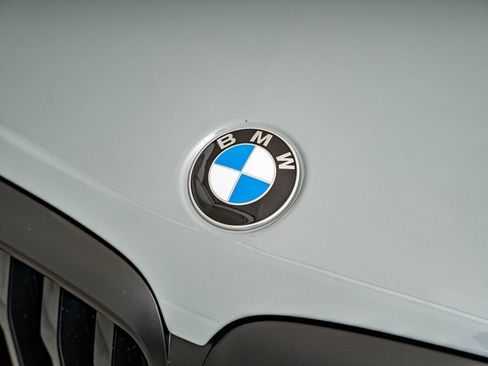 New 2026 BMW X5 xDrive40i w/ M Sport Package AWD/4WD image 12