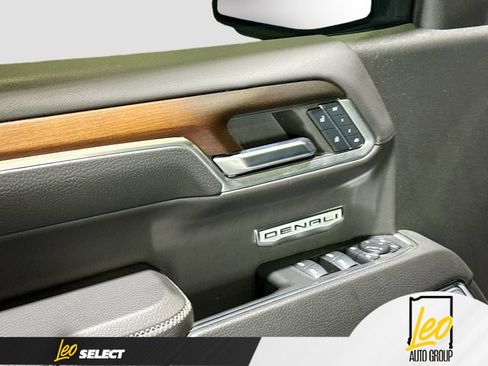 Used 2024 GMC Sierra 1500 Denali AWD/4WD image 21