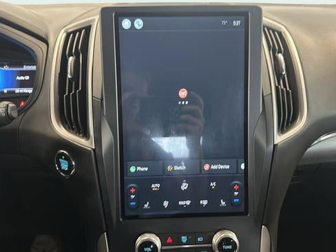 Certified 2022 Ford Edge SEL image 13