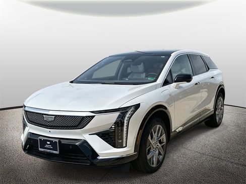 New 2025 Cadillac Optiq Luxury 1 image 5