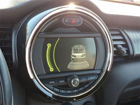 Used 2017 MINI Cooper S image 18