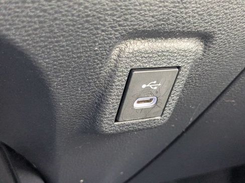 Used 2025 Toyota Corolla SE FWD image 20