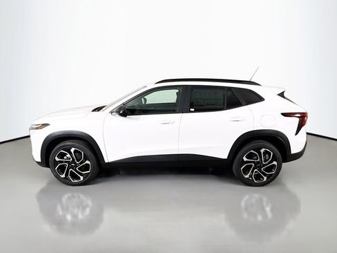New 2026 Chevrolet Trax RS w/ Driver Confidence Package FWD image 4