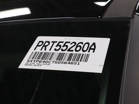 Used 2025 Kia Telluride S FWD image 39