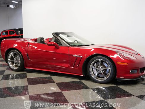 Used 2012 Chevrolet Corvette Grand Sport w/ 3LT Preferred Equipment Group RWD image 16