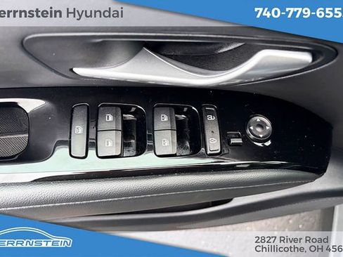 Certified 2022 Hyundai Tucson Limited AWD/4WD image 15