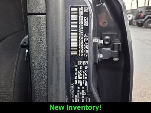 Certified 2023 Jeep Renegade Latitude AWD/4WD image 18