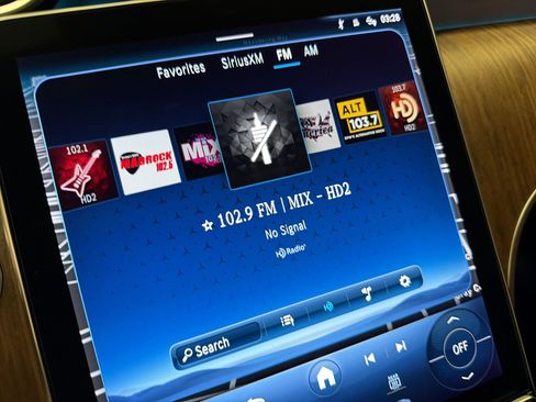 Used 2024 Mercedes-Benz GLC 300 image 22