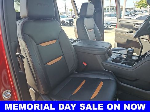 Used 2025 GMC Sierra 1500 AT4 w/ AT4 Premium Package AWD/4WD image 10
