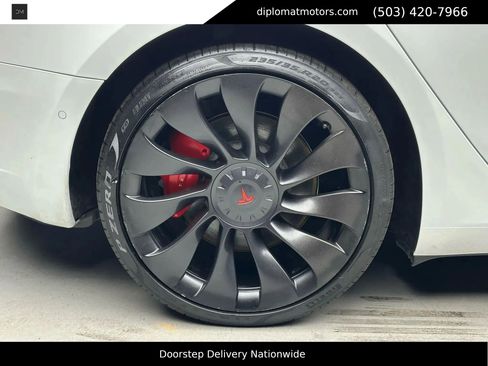 Used 2022 Tesla Model 3 Performance image 36