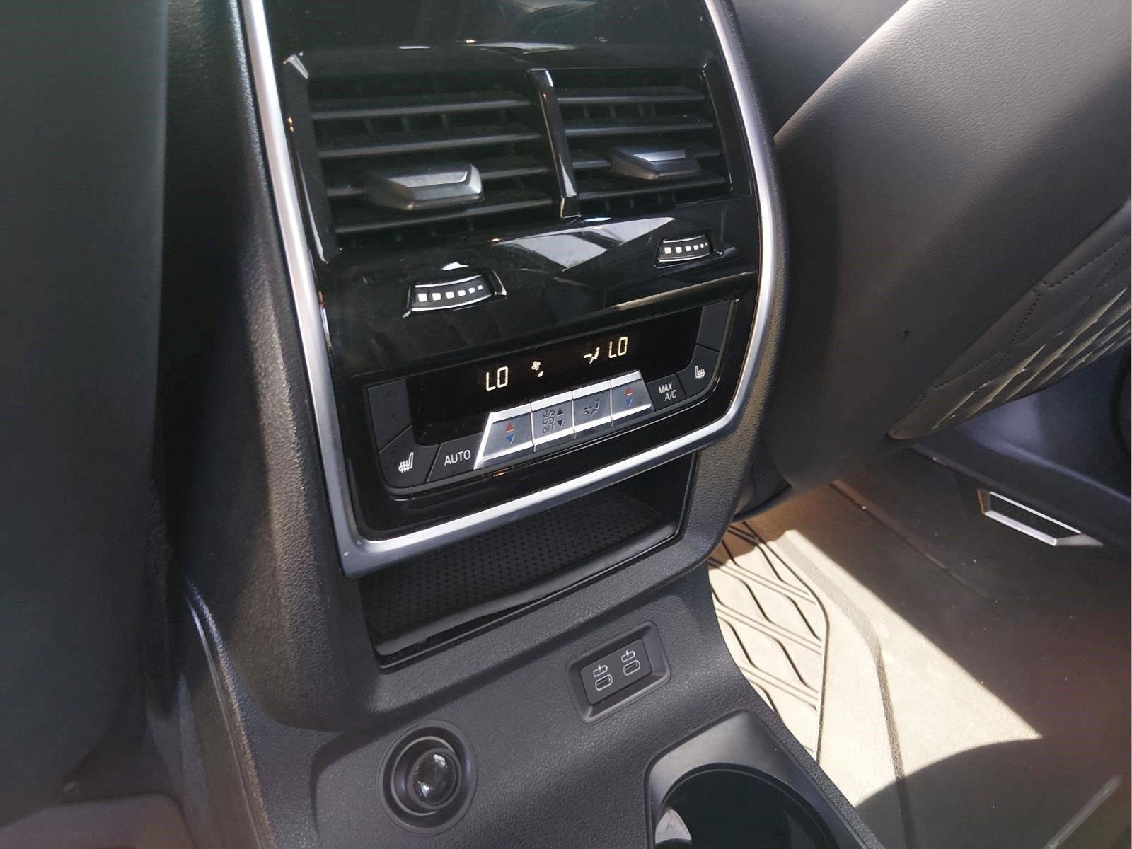 Used 2024 BMW X7 M60i w/ Executive Package AWD/4WD image 13