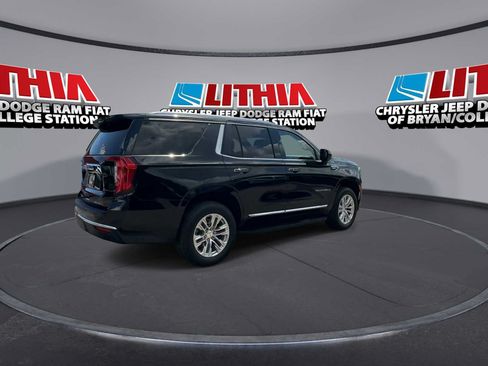 Used 2023 GMC Yukon SLT AWD/4WD image 8