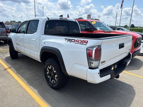 Used 2022 Toyota Tacoma TRD Off-Road w/ Technology Package AWD/4WD image 7