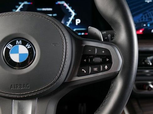 Used 2025 BMW X5 xDrive40i w/ M Sport Package image 23