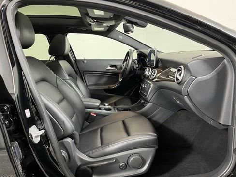 Used 2016 Mercedes-Benz GLA 250 4MATIC image 23